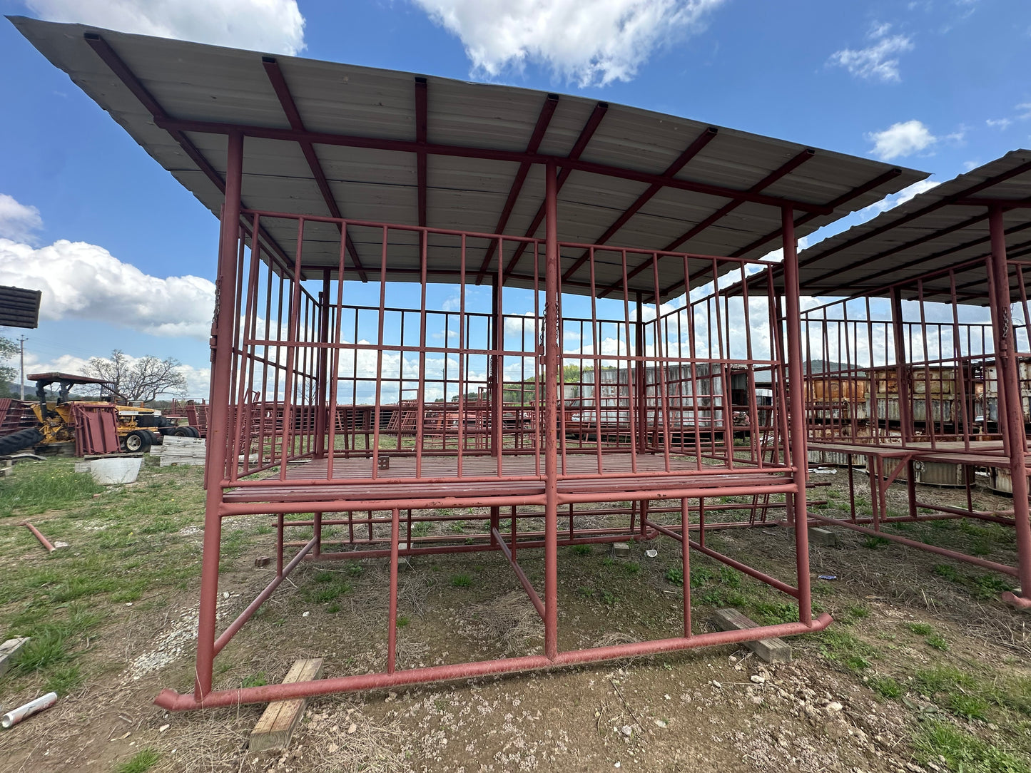 Covered Horse Feeder Steel